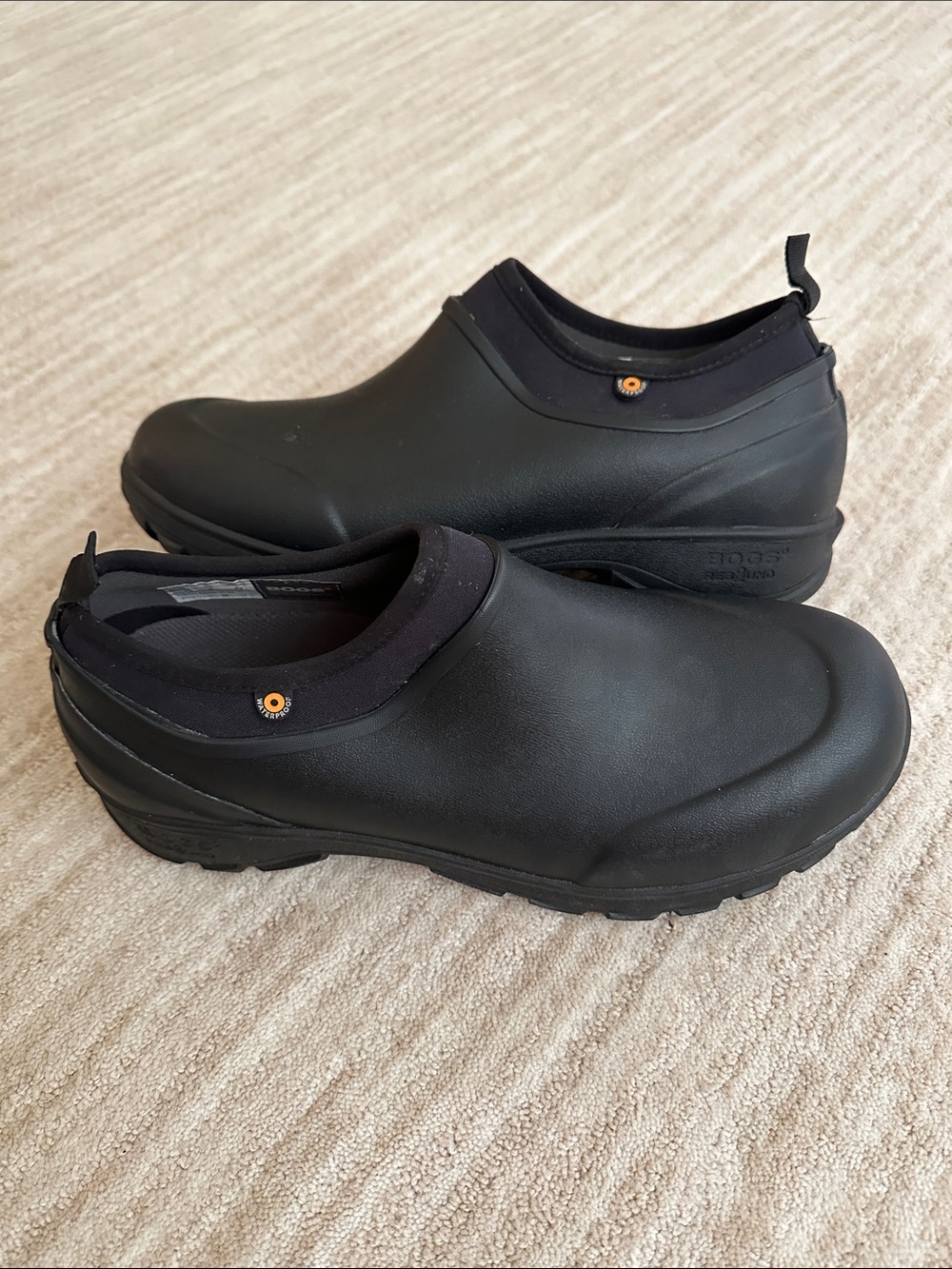 Like New: BOGS Men's Sauvie Slip On Boot Waterproof Black Size 9